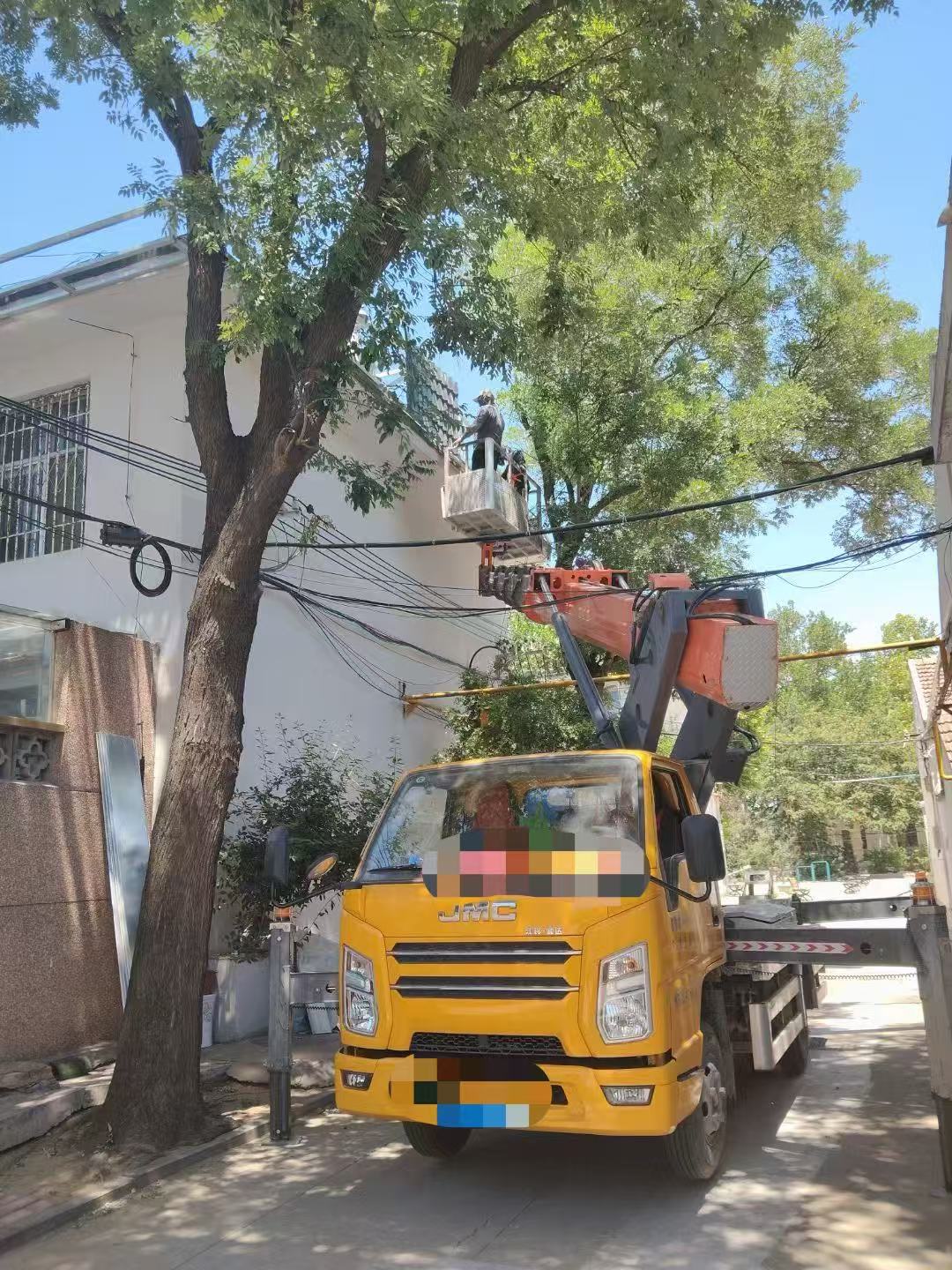 龙沙区高空作业车能吊装重物吗？最大承载多少公斤？